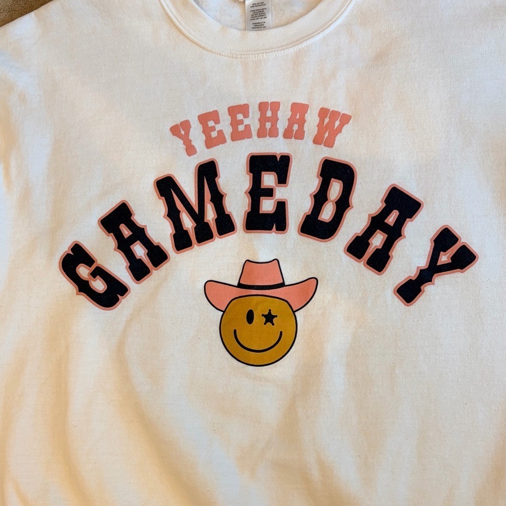 Altar'd State Yeehaw Gameday Smiley Cowboy Crewneck Sweatshirt Size S/M - Picture 2 of 4